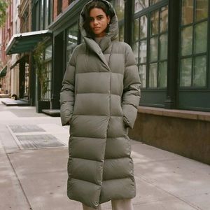 Babaton Duvet Puffer Long Size XS TAN